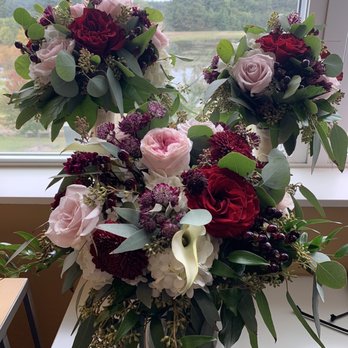 Always In Bloom Flower and Gift Shoppe - Bridal bouquet - Florists Near Me - Marion, Massachusetts Always In Bloom Flower and Gift Shoppe - Bridal bouquet - Florists Near Me - Marion, Massachusetts