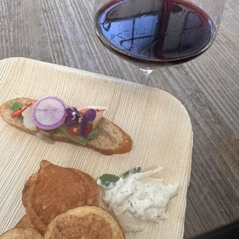 Fulldraw Vineyard - Wine Tasting Room Near Me - Paso Robles, California