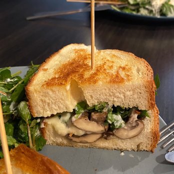Bardō Locke Street - Roast Mushroom Sandwich - Pizza Near Me - Hamilton, Ontario Bardō Locke Street - Roast Mushroom Sandwich - Pizza Near Me - Hamilton, Ontario