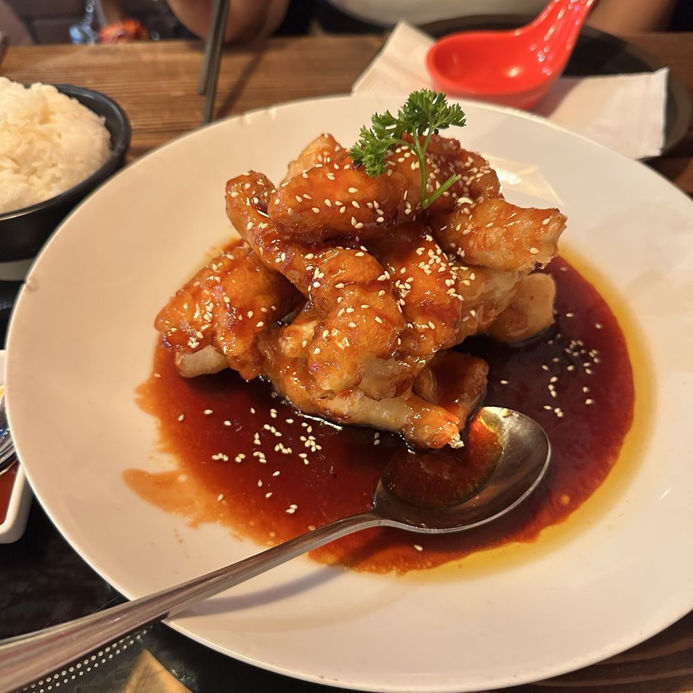 Fusion Dumpling - Sesame Chicken - Dim Sum Near Me - San Francisco, California