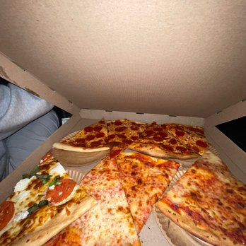 New York Roma Pizza - a pizza in a box - Pizza Near Me - Miami, Florida New York Roma Pizza - a pizza in a box - Pizza Near Me - Miami, Florida