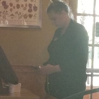 Applebee's Grill + Bar - Server super busy - American Near Me - Windsor, California