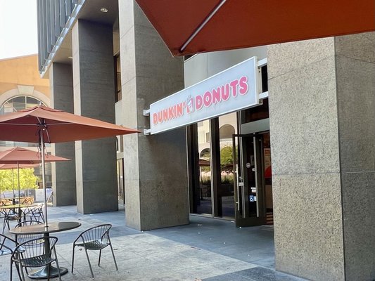 Dunkin' by null