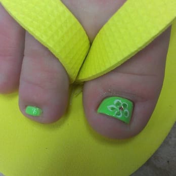 Creative Nails Art & Spa - They got those chubby toes looking cute :) - Nail Salons Near Me - Temecula, California