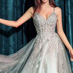 Melzie's - Prom season!
