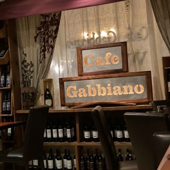 Cafe Gabbiano - Indoor decor - Italian Near Me - Sarasota, Florida Cafe Gabbiano - Indoor decor - Italian Near Me - Sarasota, Florida