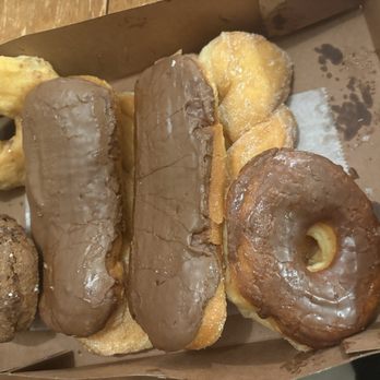 KD Donuts - Donuts Near Me - Ventura, California