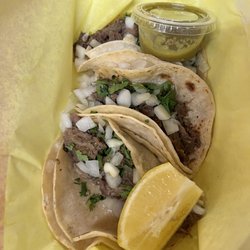 Chapalas Restaurant - Legumes Tacos