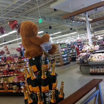 Gelson's Long Beach - Grocery Near Me - Long Beach, California