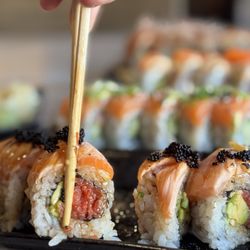 Temari-zushi - Black Pearl Roll