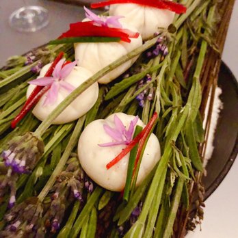 Alinea - New American Near Me - Chicago, Illinois