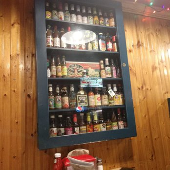 Roman Oven Pizzeria - Each dining booth has a visual art display - Italian Near Me - Americus, Georgia Roman Oven Pizzeria - Each dining booth has a visual art display - Italian Near Me - Americus, Georgia