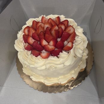 Sweet Tooth by Myli - Custom Cakes Near Me - Redding, California Sweet Tooth by Myli - Custom Cakes Near Me - Redding, California