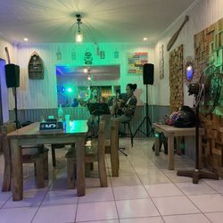 KKD STX + BBQ - Live band on a Tuesday