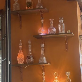 Harlow’s - American Near Me - Bonsall, California