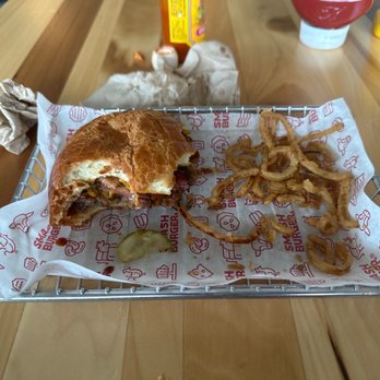 Smashburger - Burgers Near Me - Manhattan Beach, California Smashburger - Burgers Near Me - Manhattan Beach, California