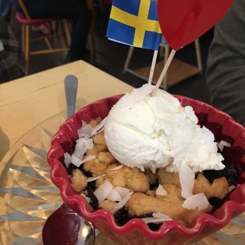 Älskade Traditioner - Blueberry pie - Coffee & Tea Near Me - Stockholm, Alberta