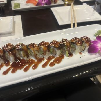 Junmai Sushi Bar & Grill - Dragon Roll - Sushi Bars Near Me - Vista, California Junmai Sushi Bar & Grill - Dragon Roll - Sushi Bars Near Me - Vista, California