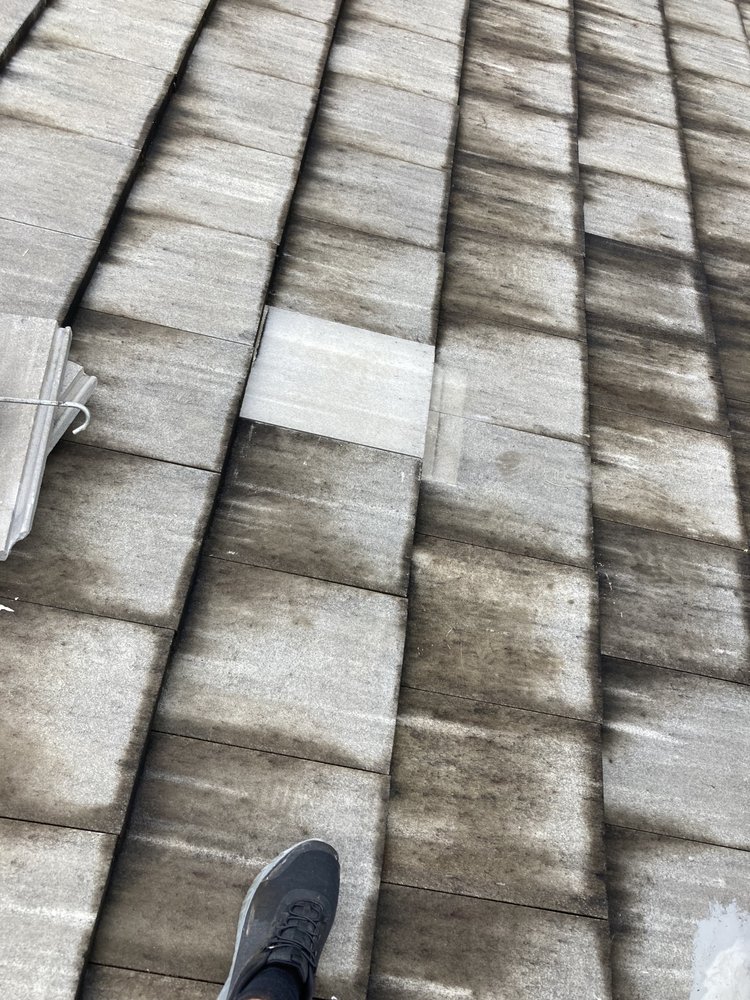 Slide of C&E Soft Wash Solutions