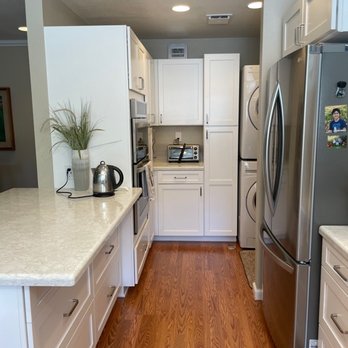 Gross Enterprises - Santa Rosa Kitchen complete remodel following water damage - General Contractors Near Me - Rohnert Park, California Gross Enterprises - Santa Rosa Kitchen complete remodel following water damage - General Contractors Near Me - Rohnert Park, California