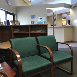 Scioto Family Physicians - Waiting area for the kids not much a few books