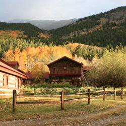 Mount Elbert Lodge - Mount Elbert Lodge brings year-round beauty, with each season a delightfully different experience. 4 miles west of Twin Lakes Colorado.