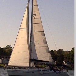 The Sailing Academy - Our Jeanneau 41.3 out for a sail