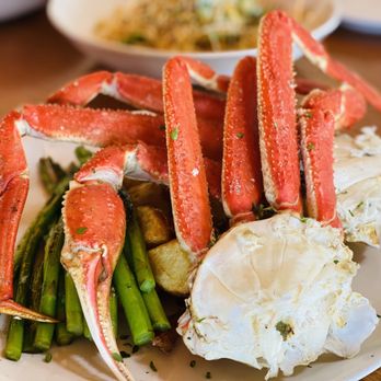 Ray's Café - Cafe Tanner Crab Legs - Seafood Near Me - Seattle, Washington Ray's Café - Cafe Tanner Crab Legs - Seafood Near Me - Seattle, Washington