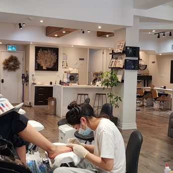 Dy Nail Studio - Nail Salons Near Me - Toronto, Ontario
