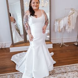 Atlanta Street Bridal Company - Fitted mermaid wedding gown with no lace