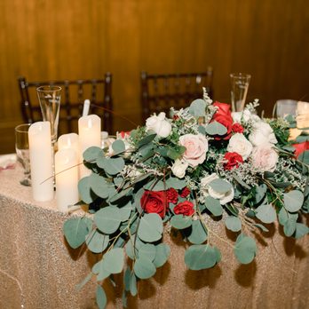 Wildflowers Elegant Events - our head table - Wedding Planning Near Me Wildflowers Elegant Events - our head table - Wedding Planning Near Me