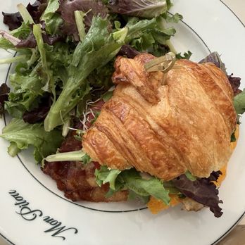 Marché Mon Pitou - Cafes Near Me - Vancouver, British Columbia Marché Mon Pitou - Cafes Near Me - Vancouver, British Columbia