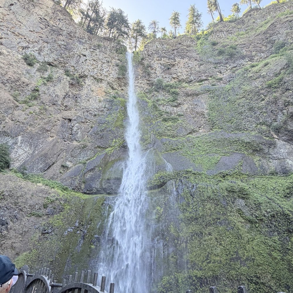 Multnomah Falls - Hiking Near Me - Bridal Veil, Oregon Multnomah Falls - Hiking Near Me - Bridal Veil, Oregon