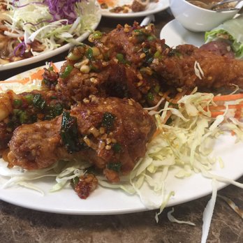 4 Sisters - Chicken wings - Vietnamese Near Me - Bremerton, Washington