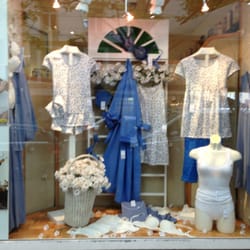 Wäsche Mode Köhler - Fenster in Blau