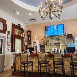 Mazza Mediterranean - Bar interior area