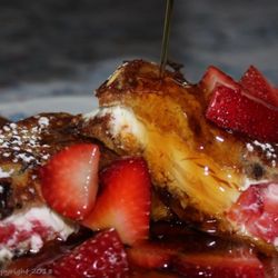 Mt Washington Bed & Breakfast - Strawberry Stuffed French Toast
