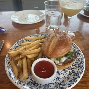 Celeste - Blackbird Farms Burger* - Desserts Near Me - Narragansett, Rhode Island