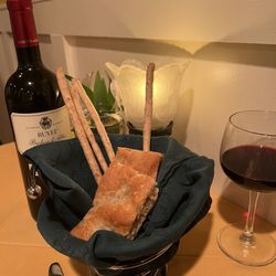 Violino Ristorante Italiano - Complimentary Bread basket