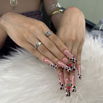 Tracy's Nail Spa - Nail Salons Near Me - El Monte, California