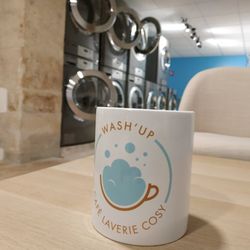 Wash'Up - Un café, une laverie ou les 2! ;)