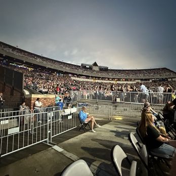 Jones Beach Theater - Music Venues Near Me - Wantagh, New York Jones Beach Theater - Music Venues Near Me - Wantagh, New York