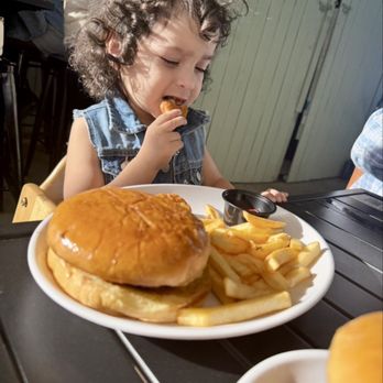 De Los Altos Restaurant - My girl with her cheese burger & side of Nuggets. - American Near Me - Julian, California