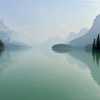 Maligne Lake Cruise - Boat Charters Near Me - Jasper, Alberta