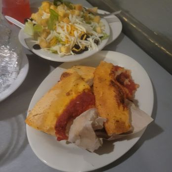 Jake's Unlimited - Half of the lice of pizza has nothing. Spoiled salad - Arcades Near Me - Mesa, Arizona