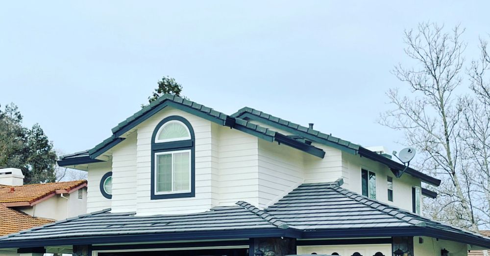 Slide of Noriega Roofing