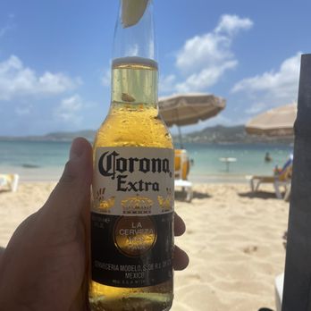 Yellow Beach Resturant And Bar - Bars Near Me - Saint-Martin, 32