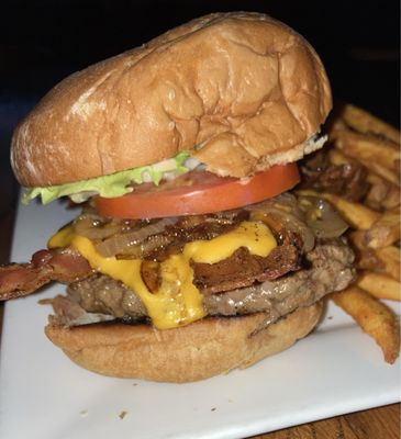 Pineapple Hill Saloon & Grill by null