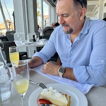 BALEEN Naples - Key lime pie dessert and mimosas, don't recommend to pay for unlimited mimosas they only serve three. - Seafood Near Me - Naples, Florida BALEEN Naples - Key lime pie dessert and mimosas, don't recommend to pay for unlimited mimosas they only serve three. - Seafood Near Me - Naples, Florida