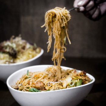 Charminar Indian Cuisine - Hakka Noodles with Chicken - Indian Near Me - Whitby, Ontario Charminar Indian Cuisine - Hakka Noodles with Chicken - Indian Near Me - Whitby, Ontario